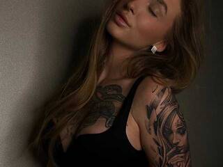 Еротски видео цхат AnlinaW