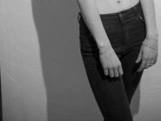 Еротски видео цхат meffyqueen