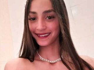 Еротски видео цхат Megan-Noha