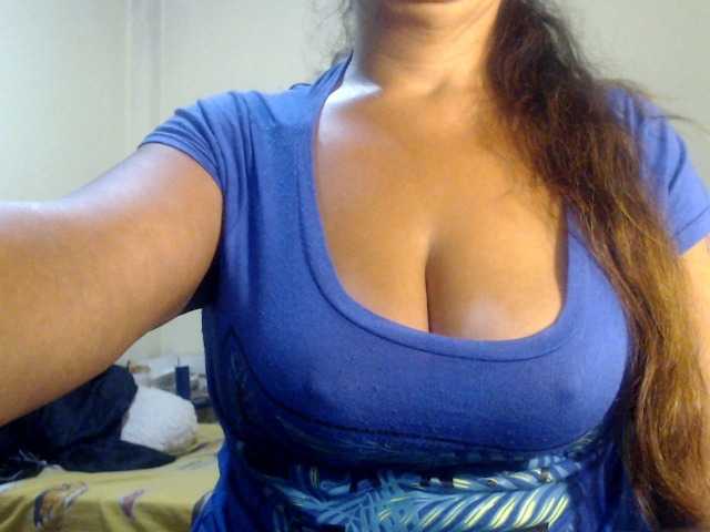 Фотографије Meganny2023 short requests 15 tks #curvy #mature #bigboobs #anal