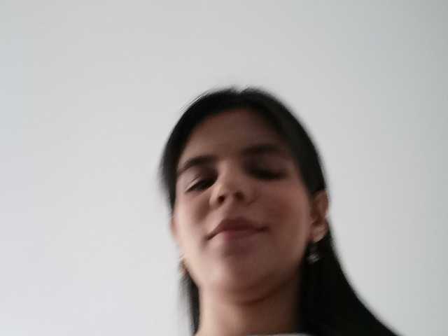 Емитовање снимка екрана MELANYSUMMER