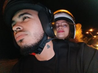 Еротски видео цхат mell-omar-hot