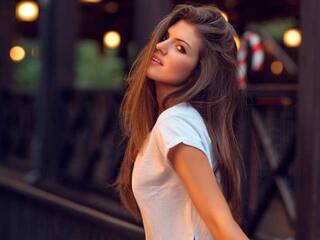 Еротски видео цхат MelodyDean