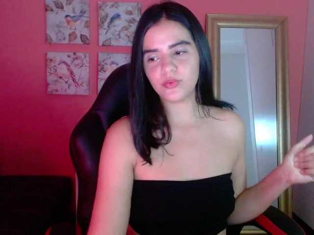 Фотографије mia-collins Hi guys, thanks to all the people who support my show with tkns, I'm a Latina woman, with a huge bush in my pussy, armpits and anus, if you love natural women I know you'll like it! Please, before using my tip menu, use my Pm or write me in public