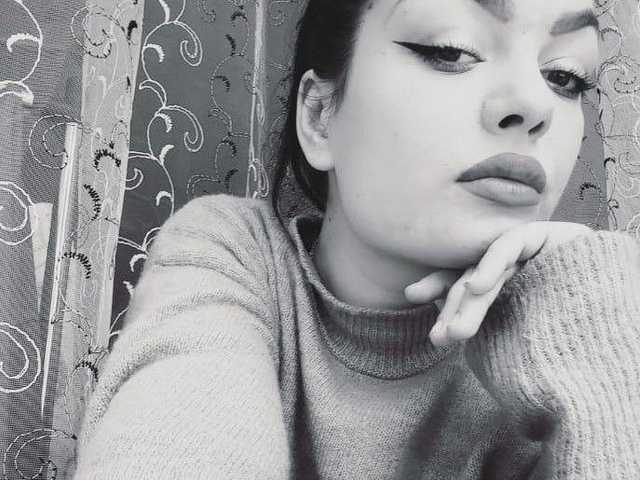 Слика профила Mia-Vise