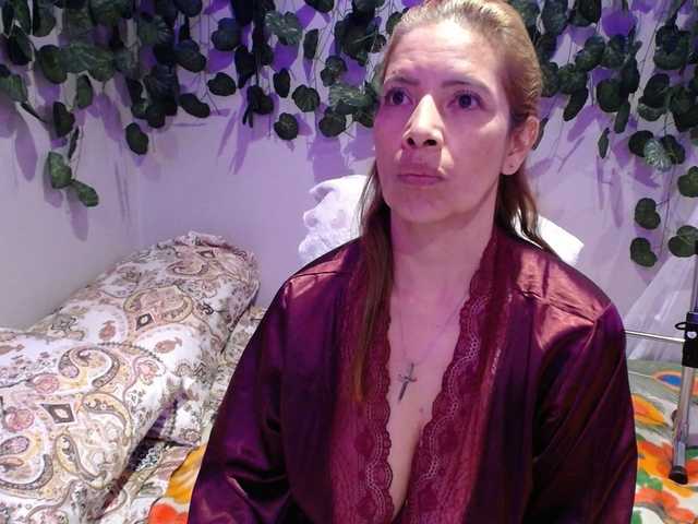 Емитовање снимка екрана Mia1Smith5