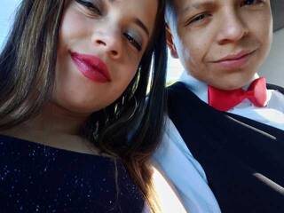 Еротски видео цхат MikeAndSahsa