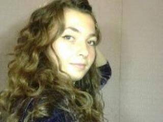 Еротски видео цхат miki8mausss