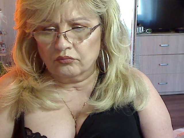 Фотографије MilfKarla Hi boys, looking for a hot MILF on a wheelchair..?if you want to make me happy, come to me;)
