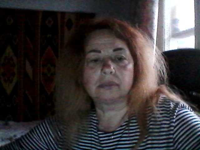 Емитовање снимка екрана MilfLady