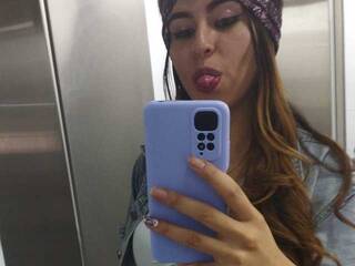 Еротски видео цхат Milodavies