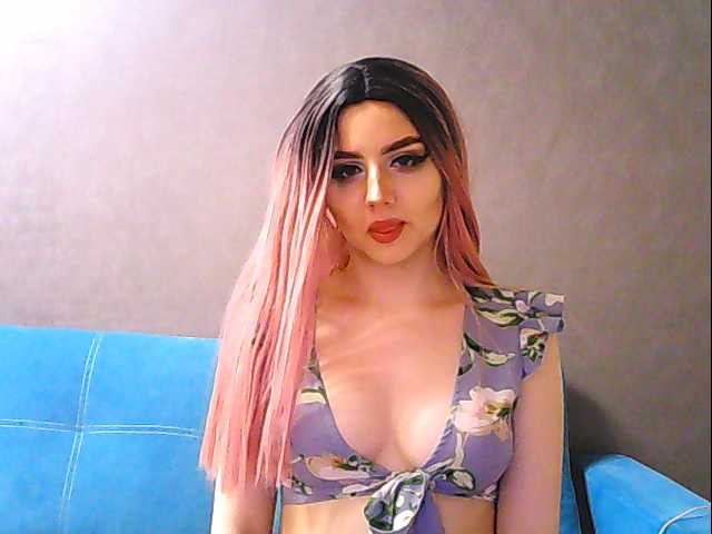 Емитовање снимка екрана Miss-Anna
