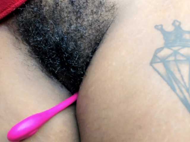 Фотографије MissBlackCandy hairy#squirt #hairy #feet #bush #ebony
