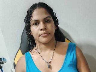 Еротски видео цхат misscandydirty