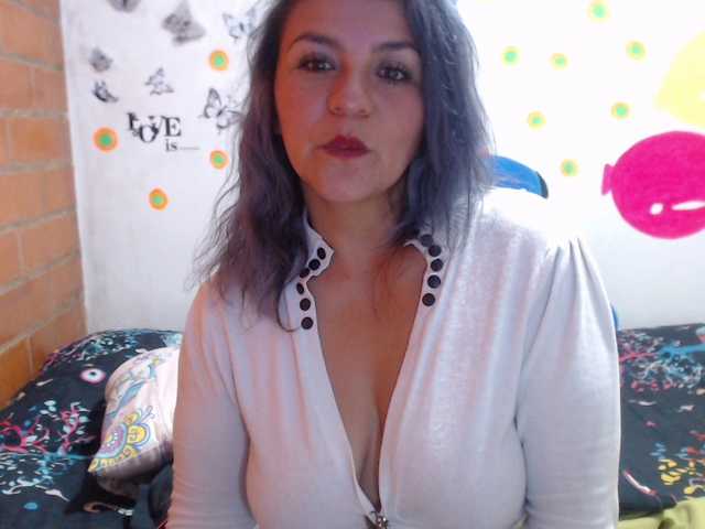 Емитовање снимка екрана Misshella