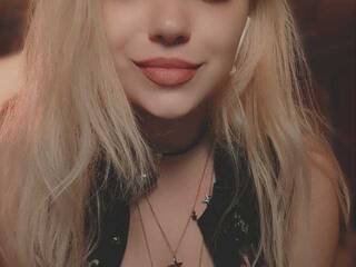 Еротски видео цхат MissIIspaceIX