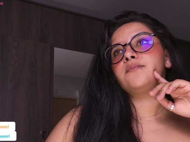 Емитовање снимка екрана MissMoonn