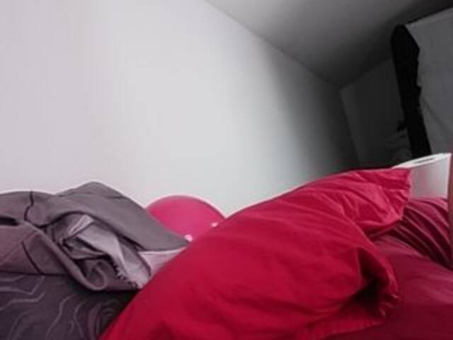 Емитовање снимка екрана MisViolaViola