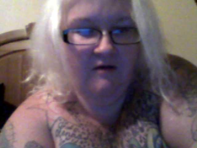 Емитовање снимка екрана MitziMonroe