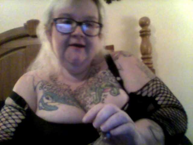 Емитовање снимка екрана MitziMonroe