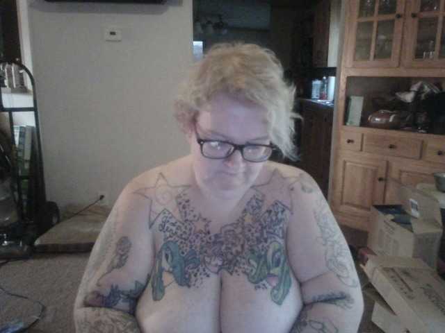 Емитовање снимка екрана MitziMonroe