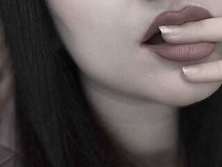 Еротски видео цхат Molly-molly