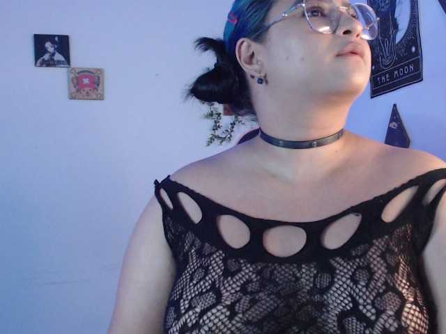 Фотографије molly-shake Say hi to Raven, I will make all your darkest fantasies come true #Squirt #fuckmachine #chubby #18 #squirt #bigass #cosplay