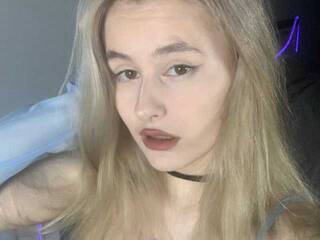 Еротски видео цхат MollyToads