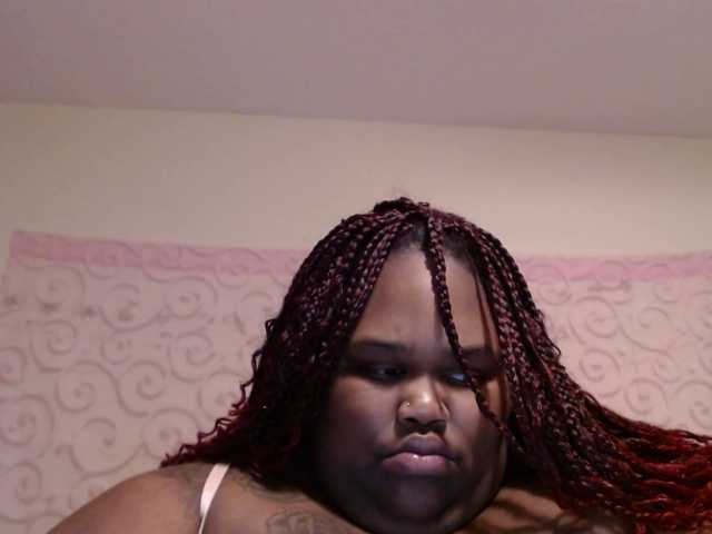 Емитовање снимка екрана Molushyy