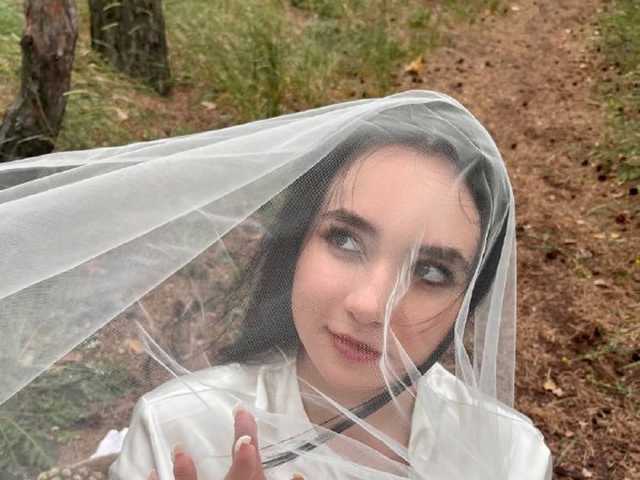 Слика профила MonicaBrownie