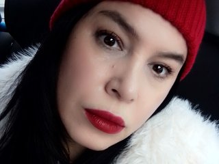 Еротски видео цхат MonicaMiaa