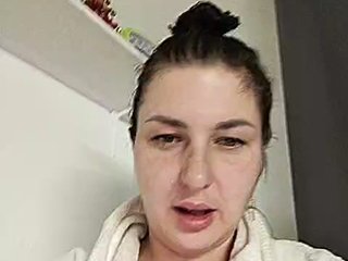 Еротски видео цхат MonicaMilf