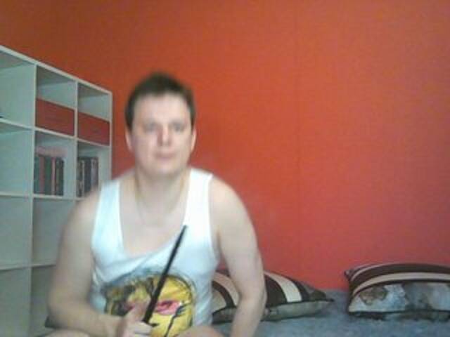 Емитовање снимка екрана MonicaSimon