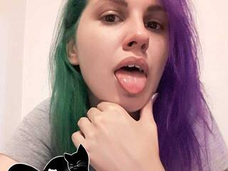 Еротски видео цхат MonikaGrays