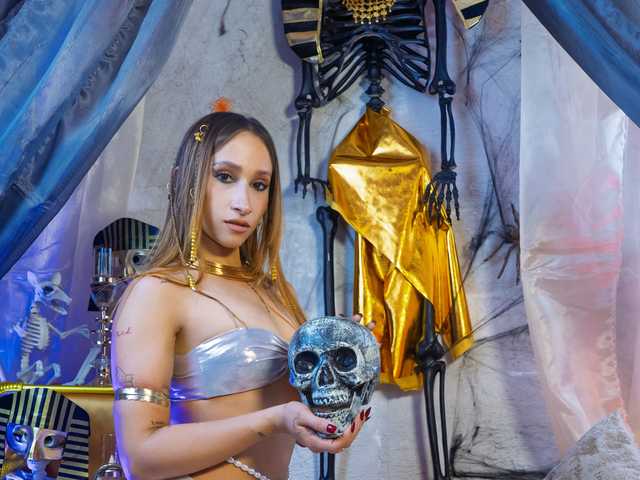 Слика профила MONIKFOXCR