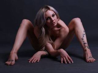 Еротски видео цхат MoonChristine