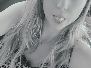 Еротски видео цхат MorganeeX