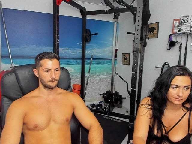 Емитовање снимка екрана MrMrsNaughty