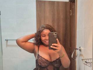 Еротски видео цхат Honeyglowlive