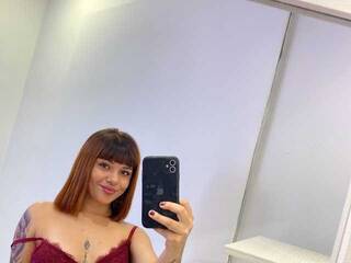 Еротски видео цхат NaiveCallie