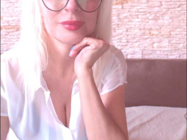 Емитовање снимка екрана Dixie_Sutton