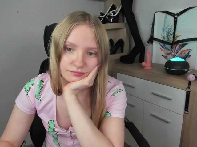 Емитовање снимка екрана NancyErotic