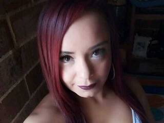 Еротски видео цхат Naomy-hadi