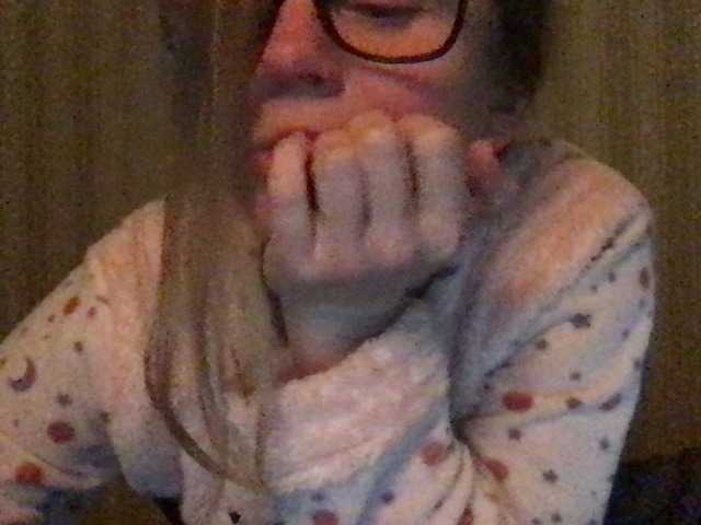 Емитовање снимка екрана naturalblonde