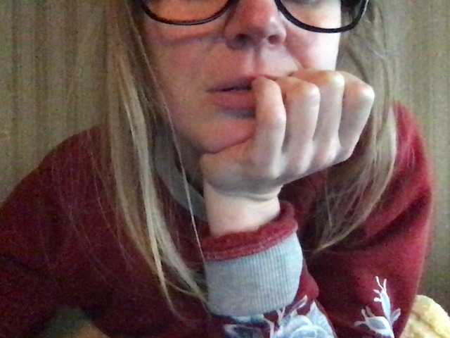 Емитовање снимка екрана naturalblonde