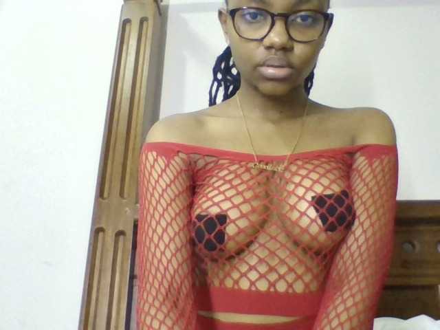 Емитовање снимка екрана Naughtylittlemissy