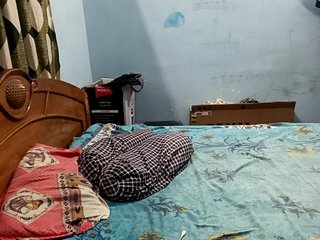 Еротски видео цхат NaughtyRicha