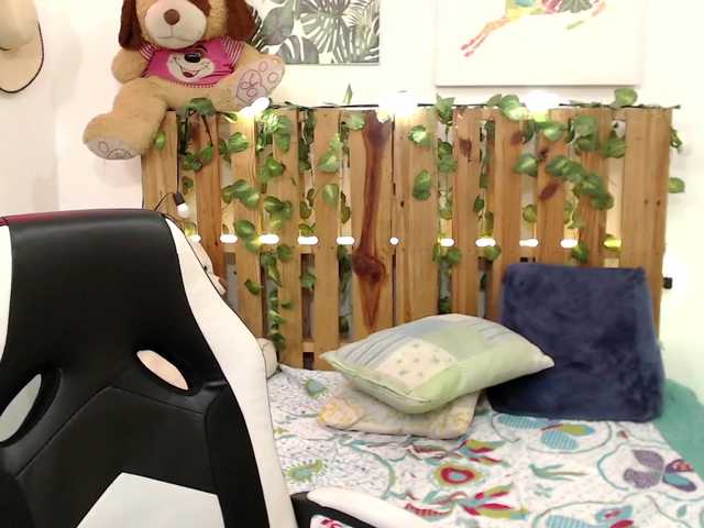 Емитовање снимка екрана nayarahott