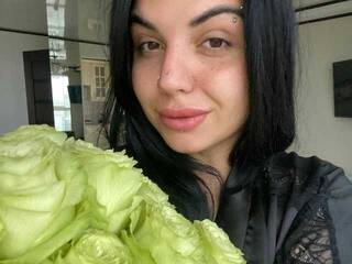 Еротски видео цхат Nemezziida