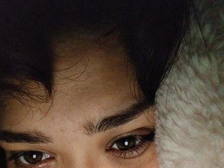 Еротски видео цхат NessiePolly